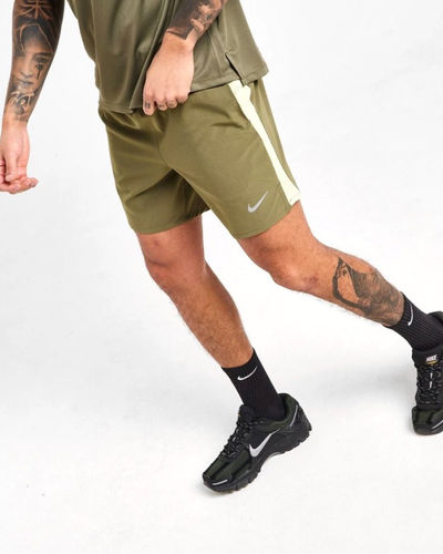 Nike Challenger Medium Olive