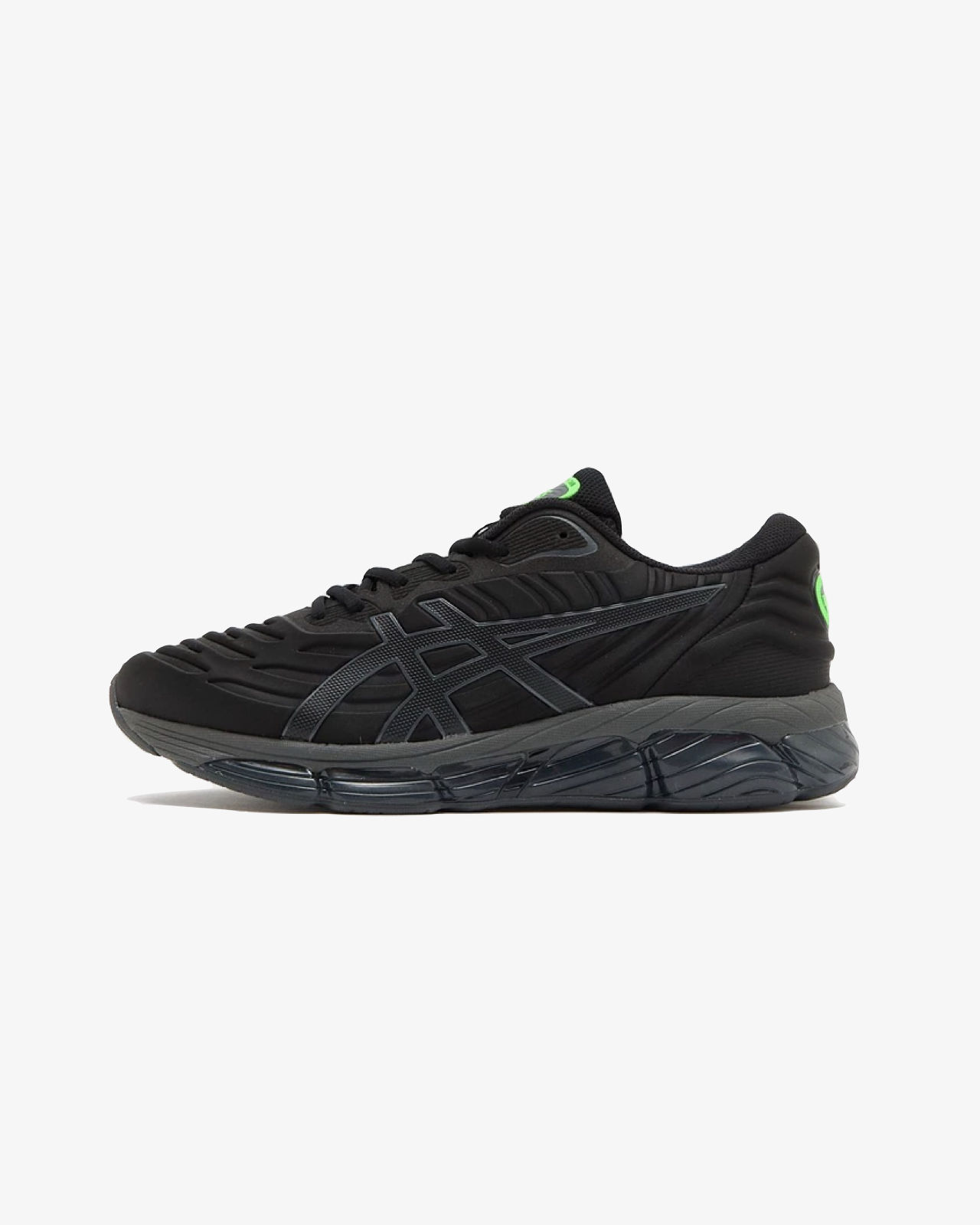 NIKE_ON_ASICS_HOKA_SNEAKERS.