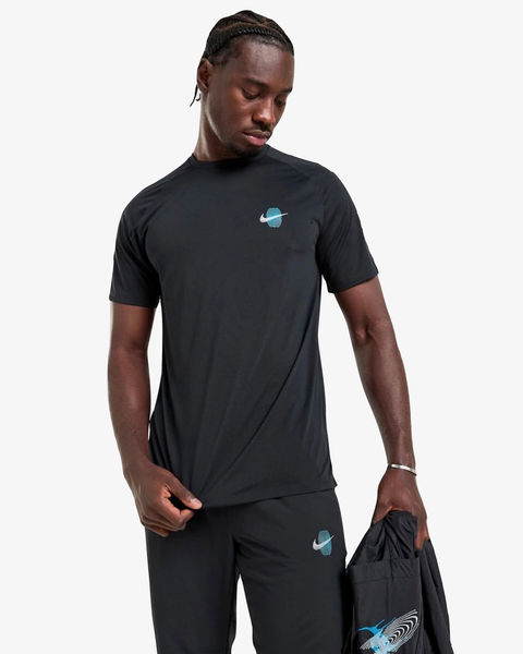 Nike Stride Graphic T-Shirt Black