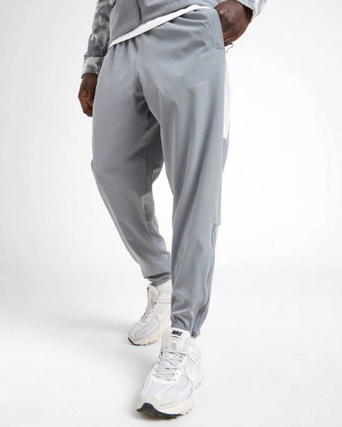 Nike Challenger Cool Grey