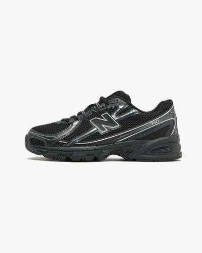 New Balance 740 Black