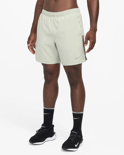 Nike Challenger Shorts Jade Horizon