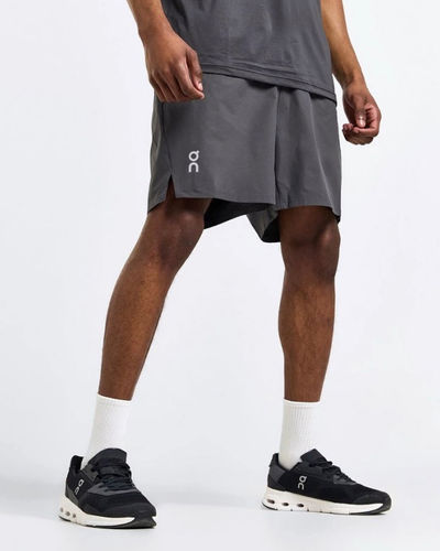 On Running Essential Shorts Grey