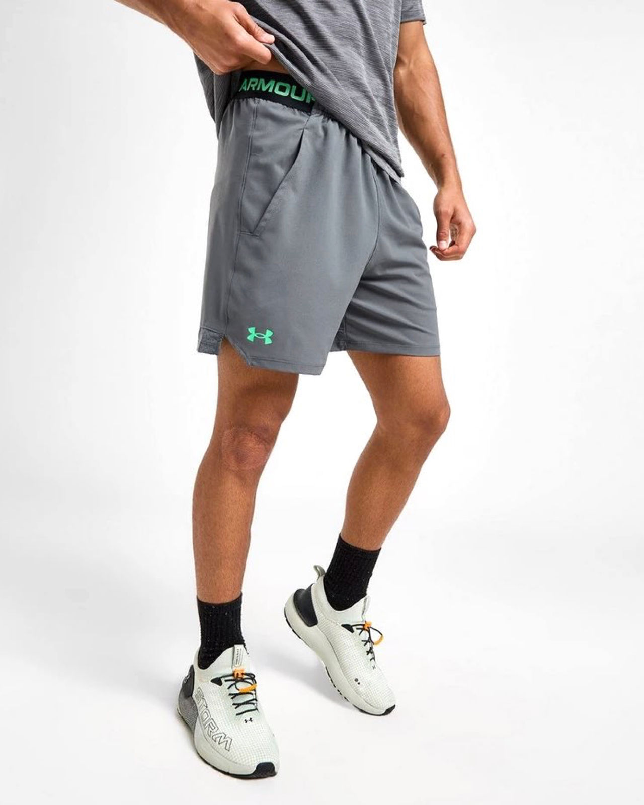 Under Armour Woven Zip Cargo Pants Black/Grey Under Armour Woven Zip Cargo Pants Black/Grey