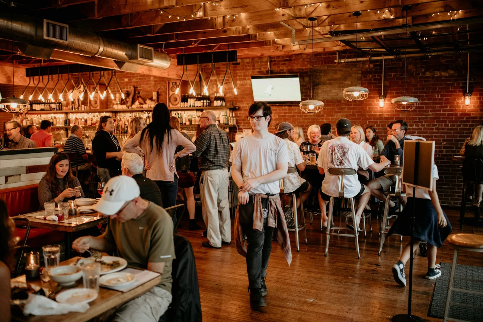 Robo Dining in Hanmer Springs: What to Expect at a Cafe Bar