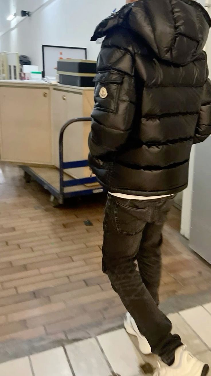 Customer outfit 26