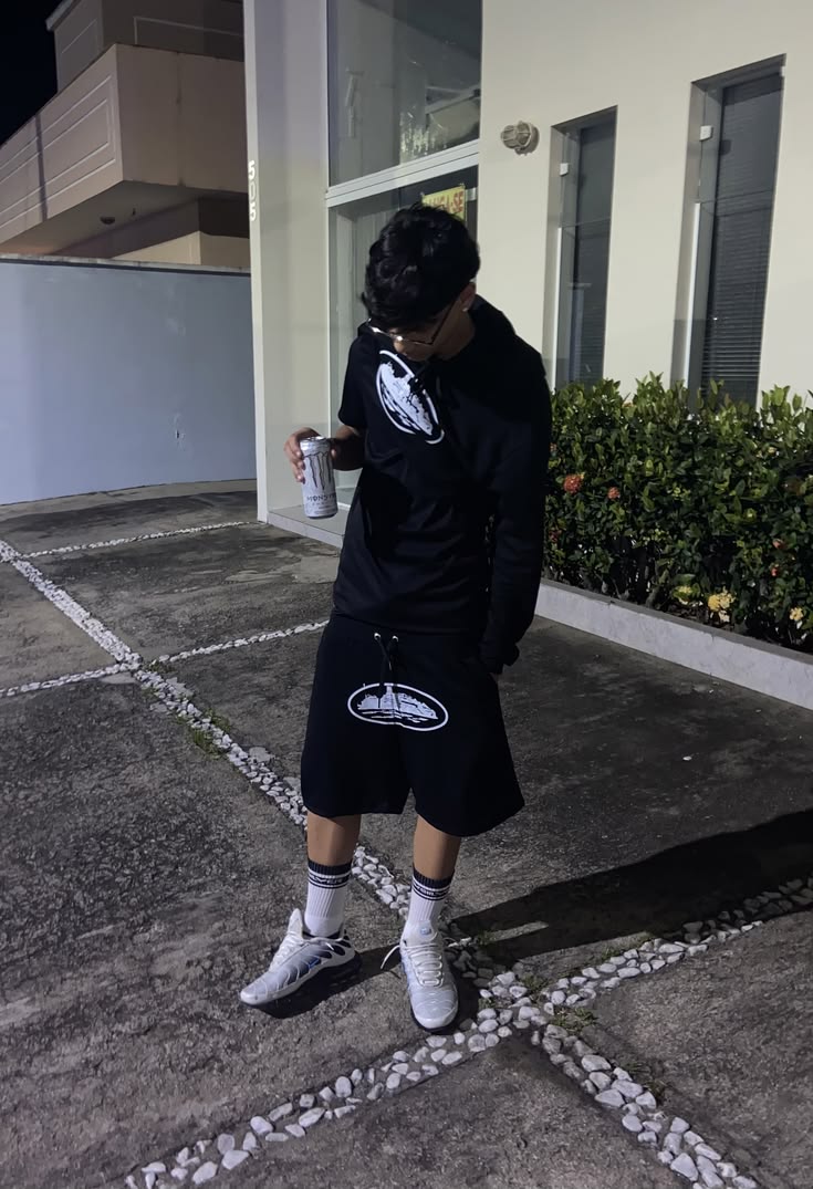 Customer outfit 12