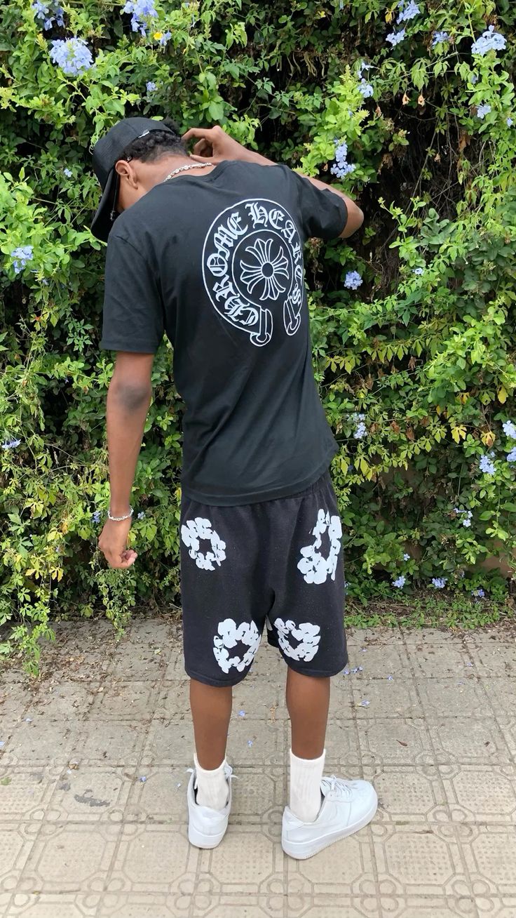 Customer outfit 5