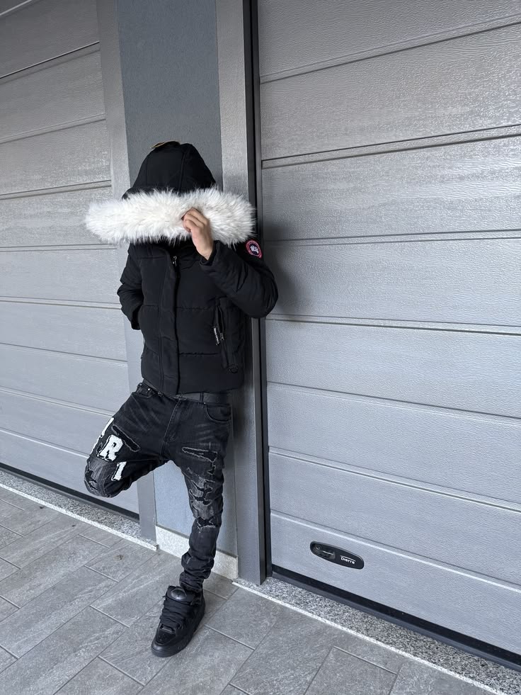 Customer outfit 37