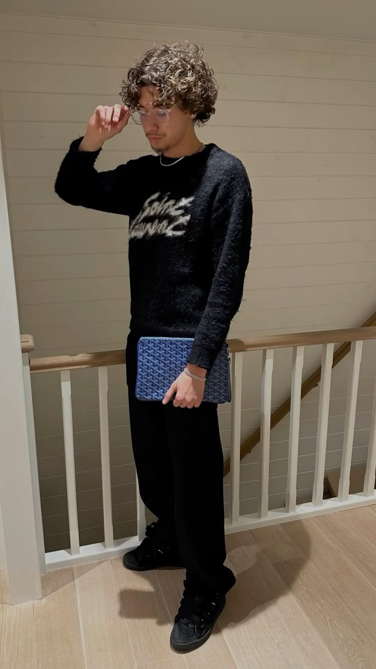 Customer outfit 10