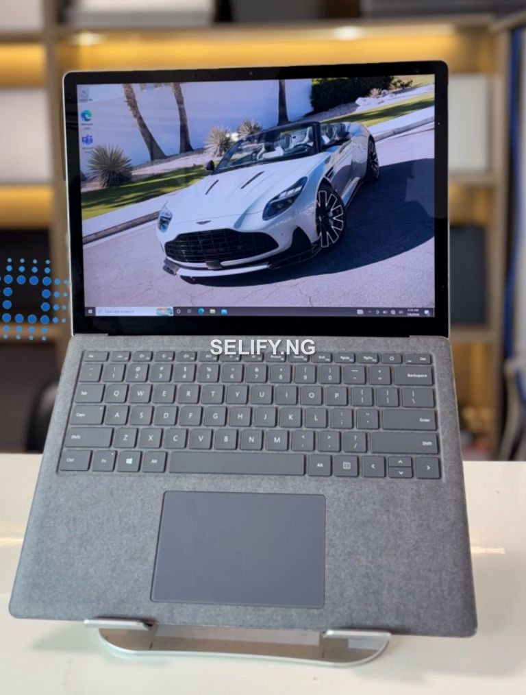 Microsoft Surface Laptop 4 13.5” Touchscreen – Ryzen 5, 8GB RAM, 256GB SSD thumbnail 5