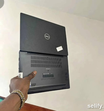 NeatDell latitude 7400 intel core i7 8th gen thumbnail 2