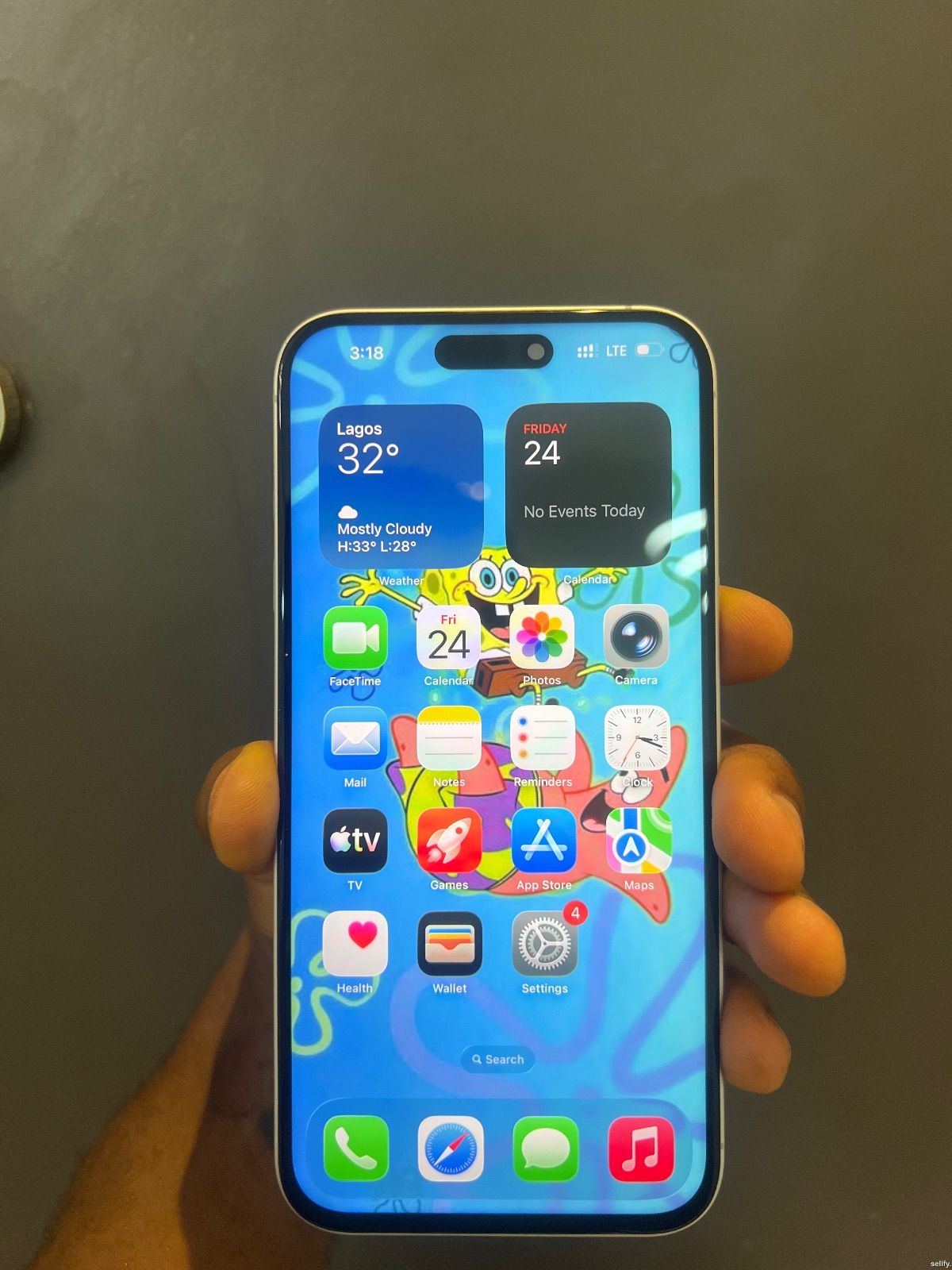 iPhone 16 plus 