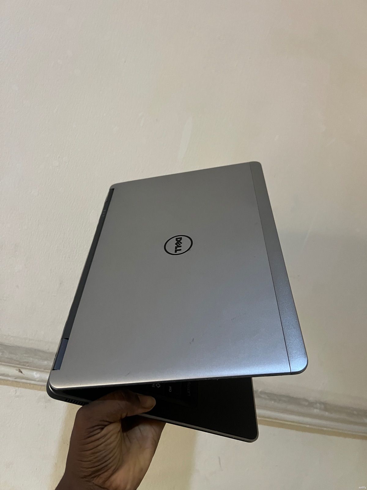 Dell Latitude 7440 8GB RAM 500GB SSD i5 - London Used Laptop
