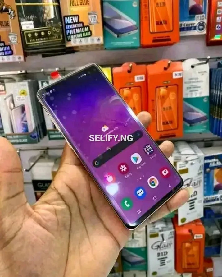 Samsung galaxy S10 plus 256Gb  thumbnail 2