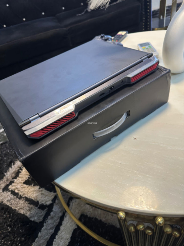 AMI  GAMING LAPTOP 🔥 OPEN BOX  Brand: AMI  RTX 4060 Graphics Card  16GB RAM  1TB Storage  16-Inch Display  Processor: Intel Core i9-12900HK  Graphics: NVIDIA GeForce RTX 4060 8GB  Operating System: Windows 11 Pro thumbnail 3
