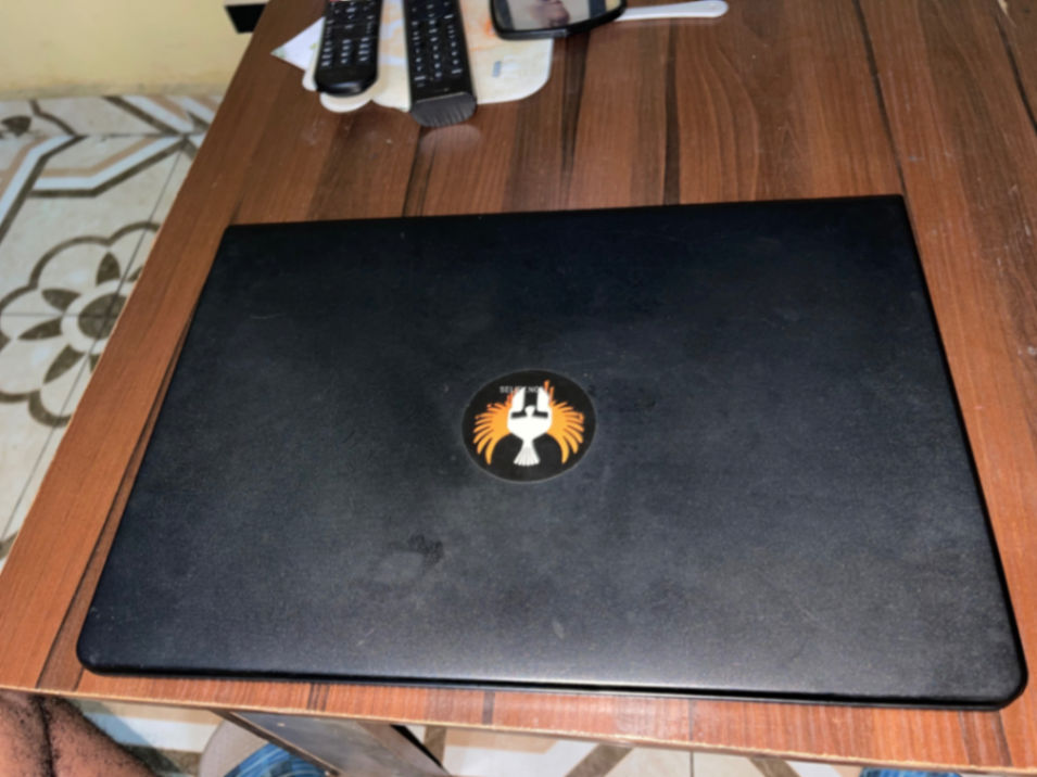 Nigerian Used Dell Inspiron 15 Touchscreen Laptop - Original Charger(bought brand new). - image 1