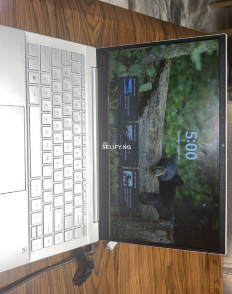 Foreign used HP Pavillion 14 core i7 16GB RAM 1TB SSD 14” touchscreen display, Mbora thumbnail 4