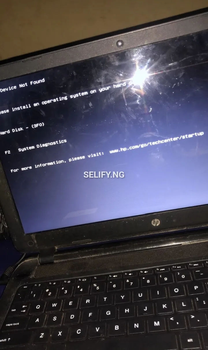 Laptop  thumbnail 2
