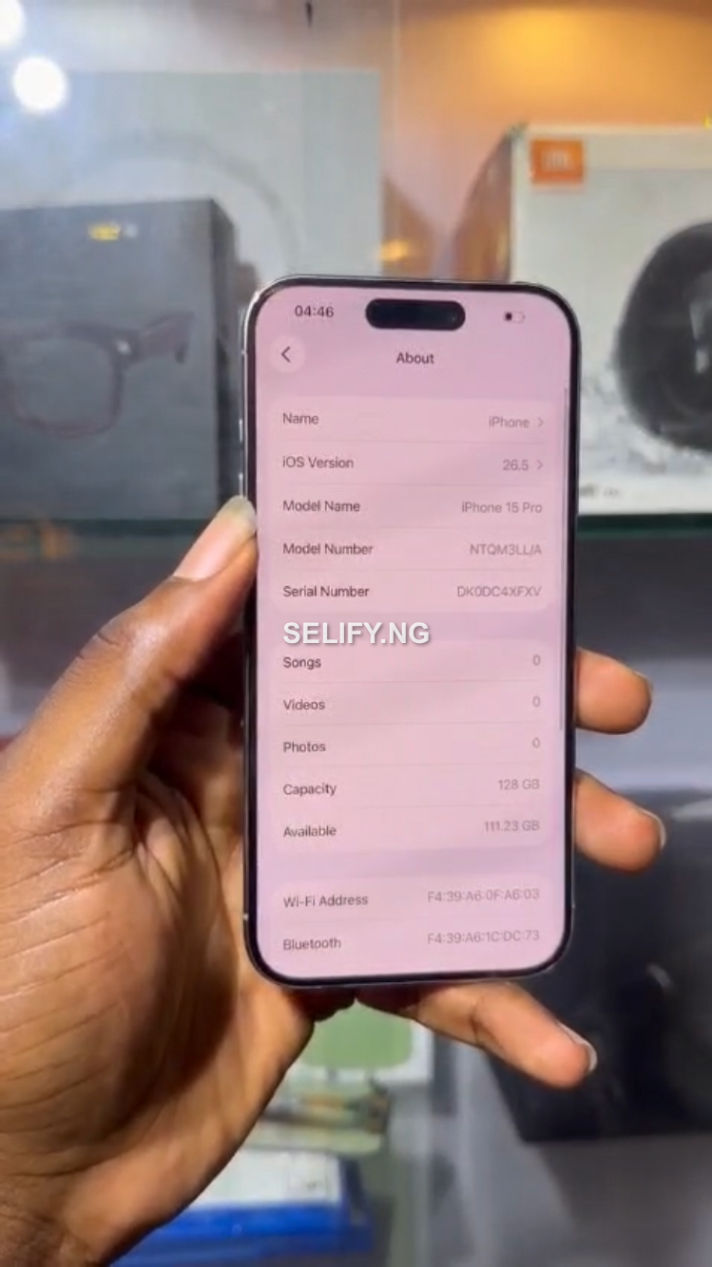 iPhone 15 pro  thumbnail 5