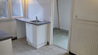 Maison 3 façades avec garage, terrasse et jardin 