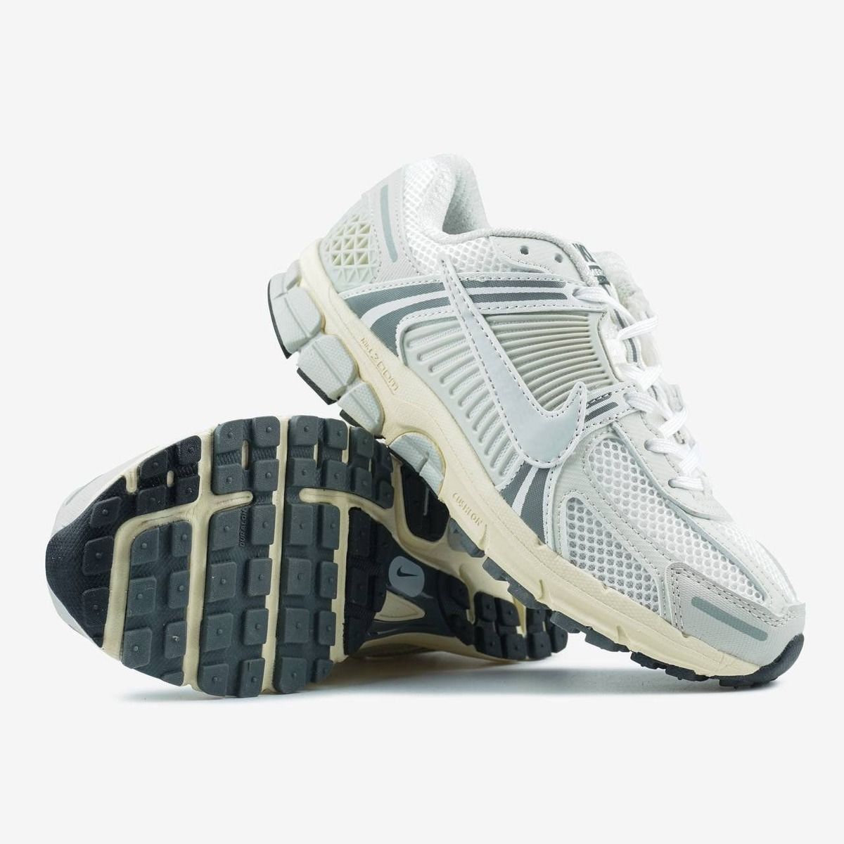 Nike Air Zoom Vomero 5