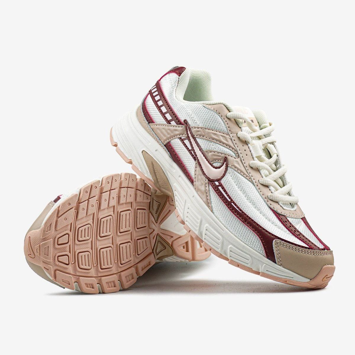 Nike Initiator