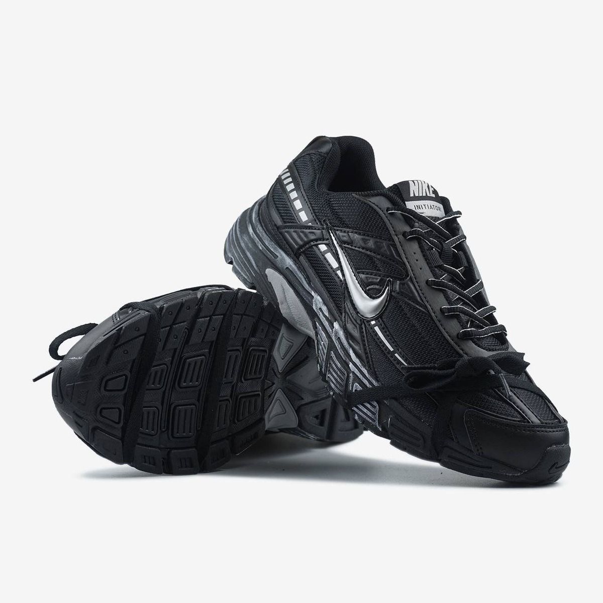 Nike Initiator