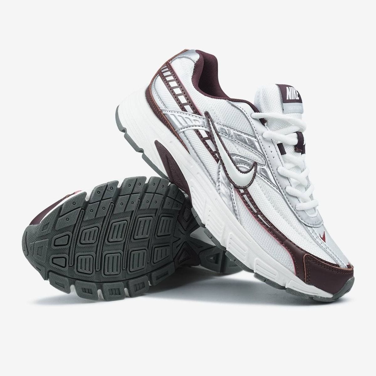 Nike Initiator