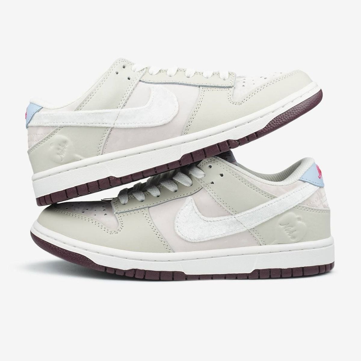 Nike SB Dunk Valentines Day