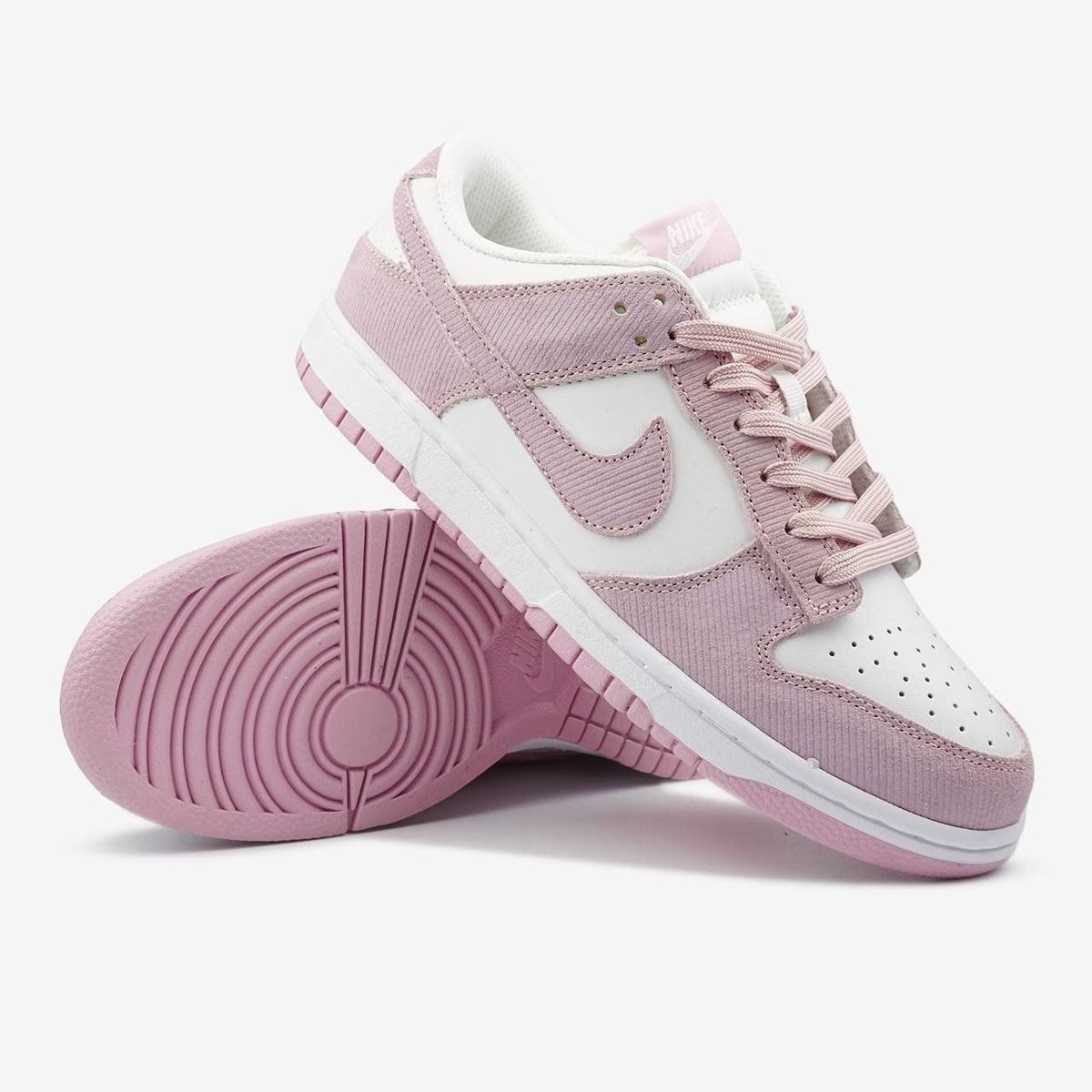 Nike SB Dunk Low