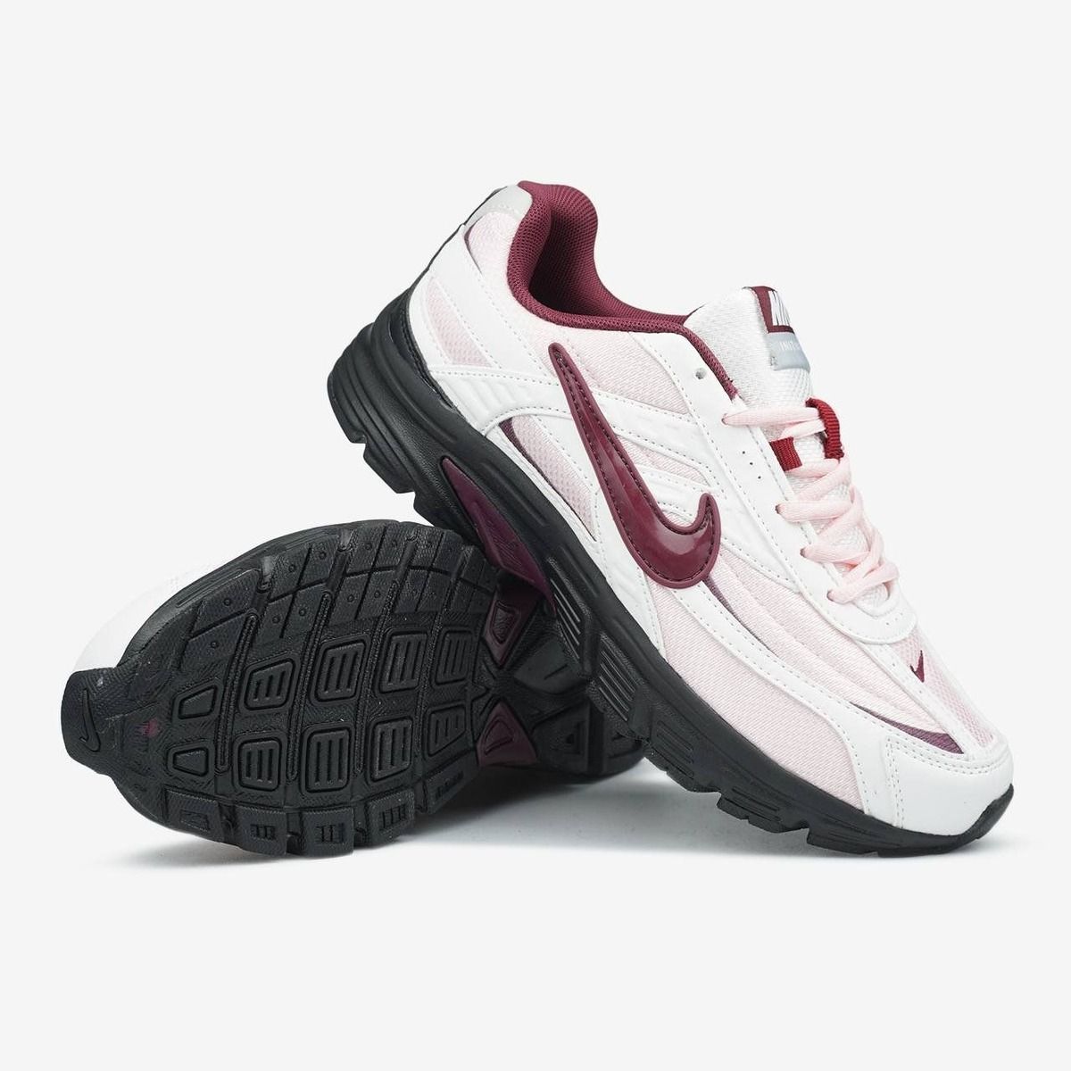 Nike Initiator