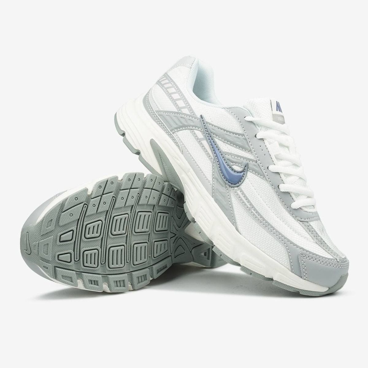 Nike Initiator