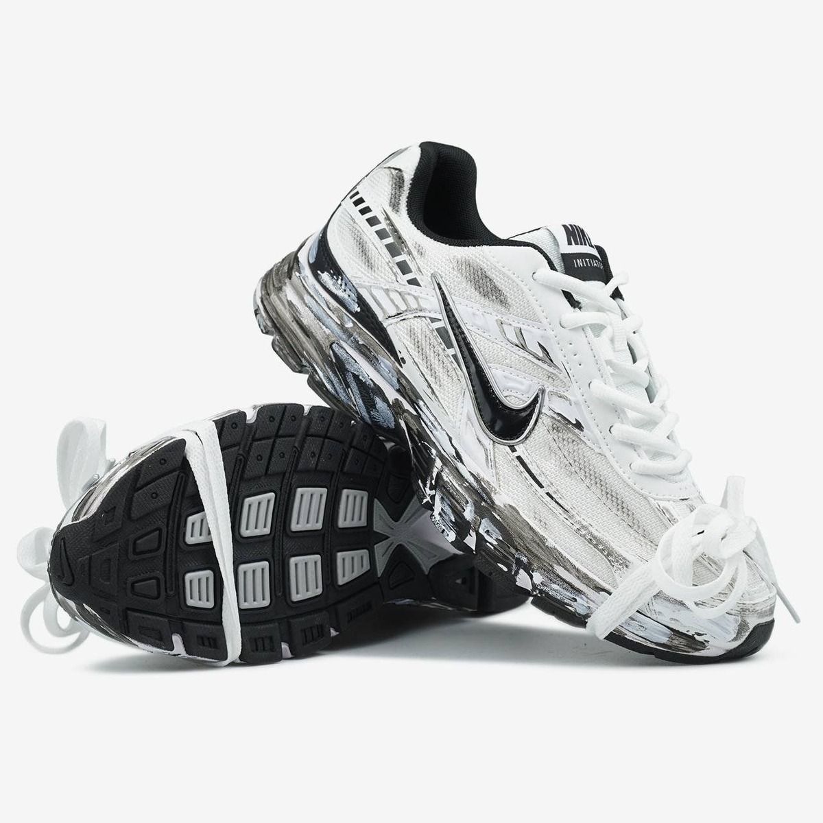 Nike Initiator Custom
