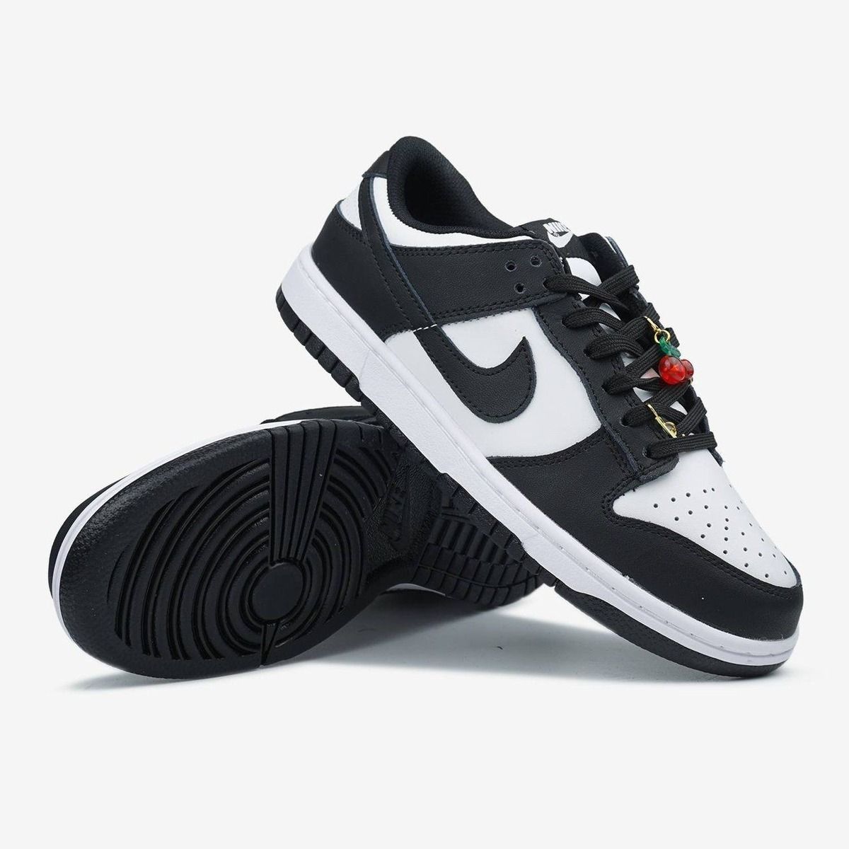 Nike SB Dunk Low