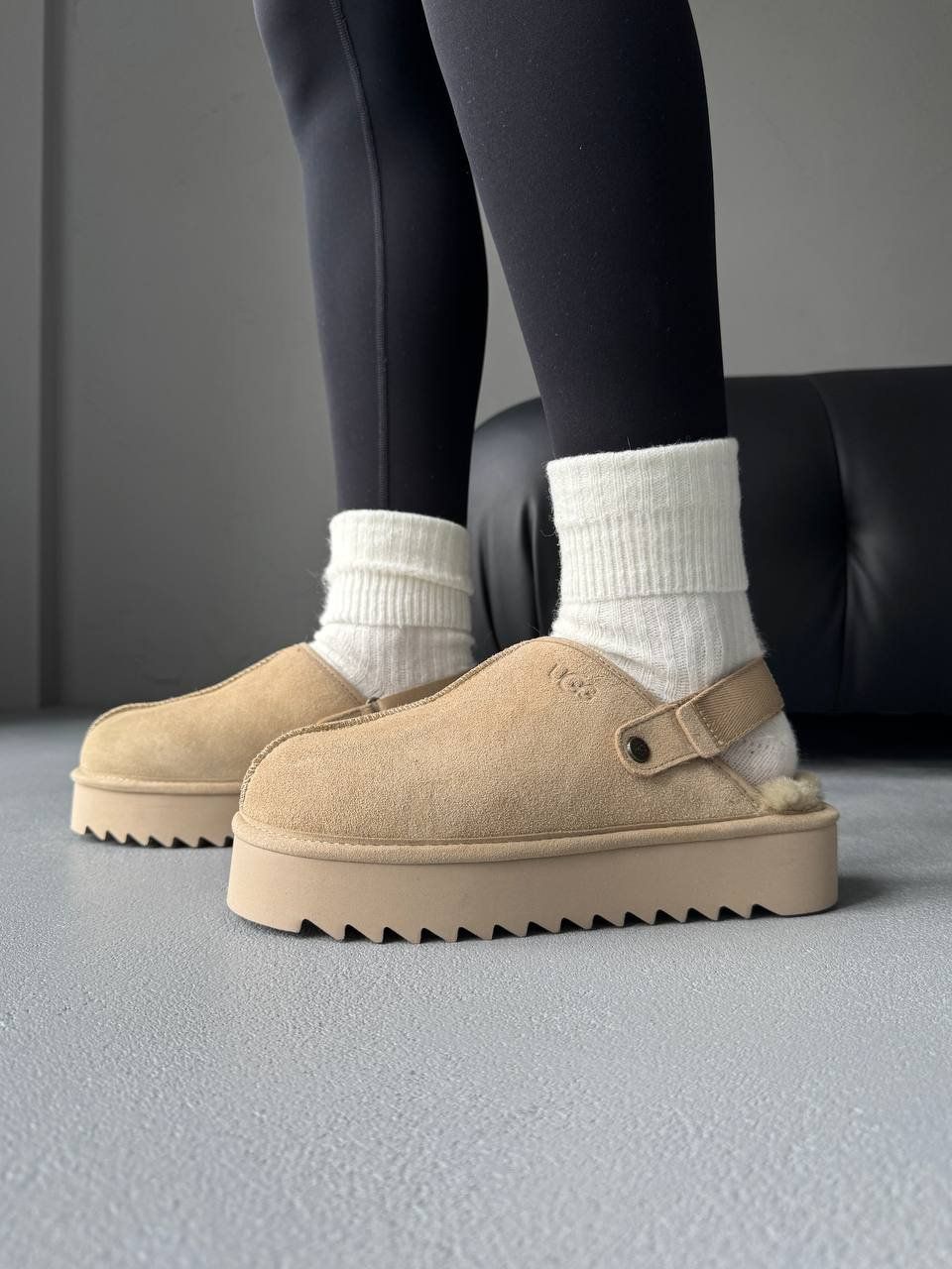 Ugg Lanah Clog Platform Beige