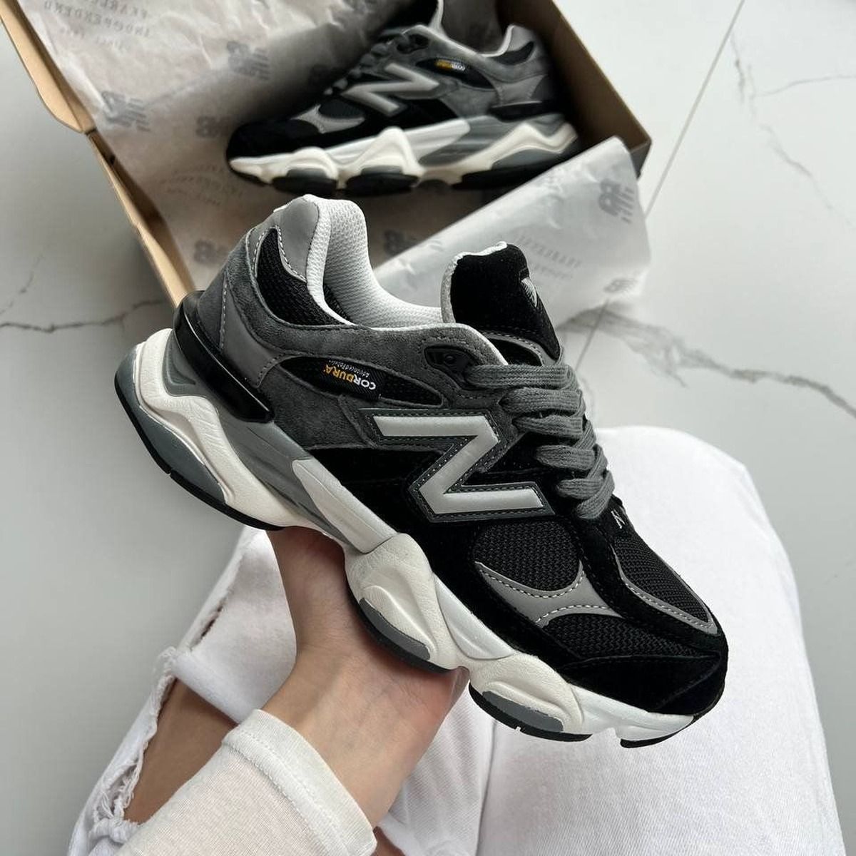 New Balance 9060