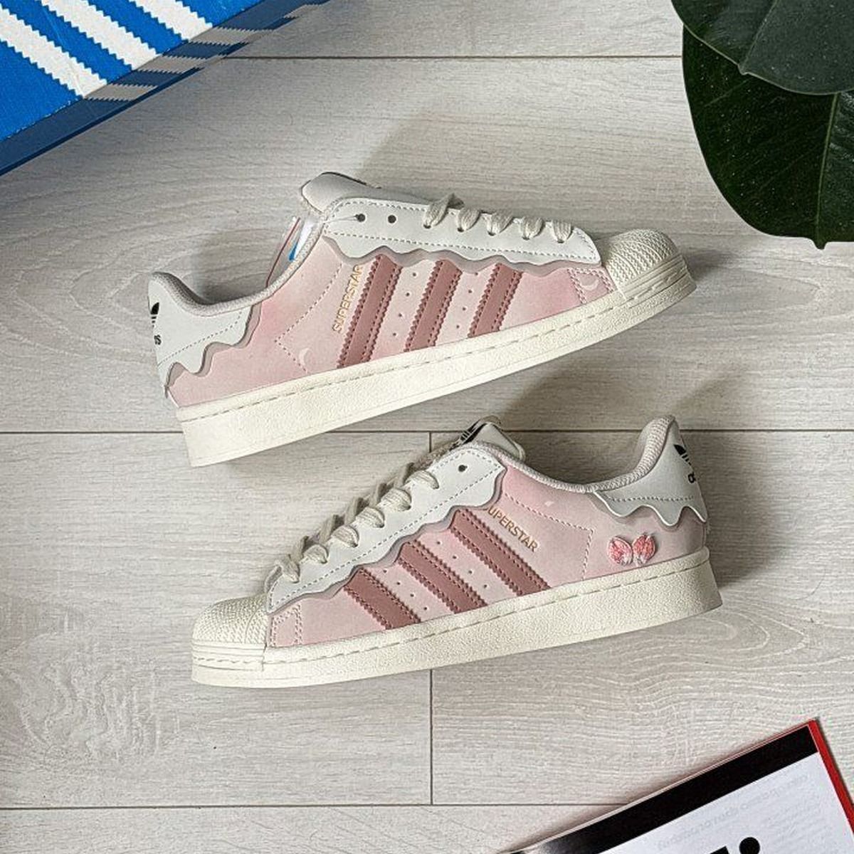 Adidas Superstar