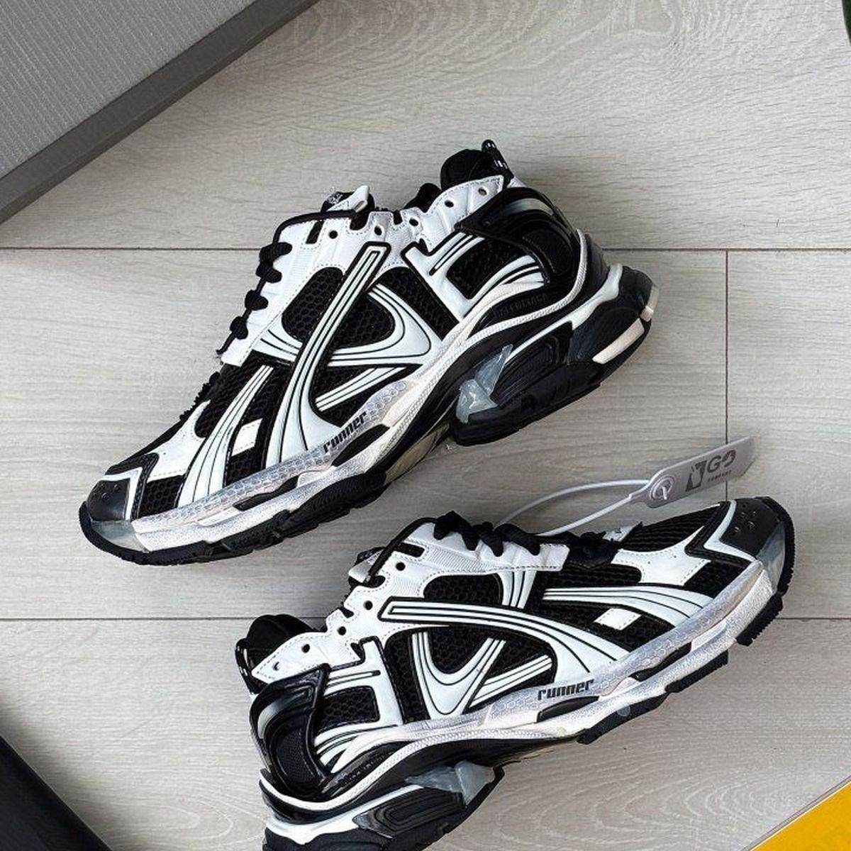 Balenciaga Runner