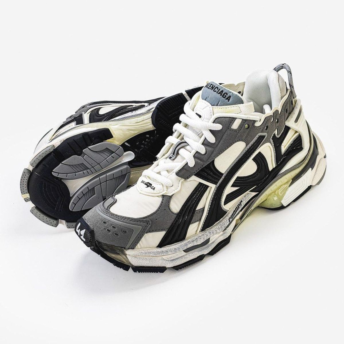 Balenciaga Runner