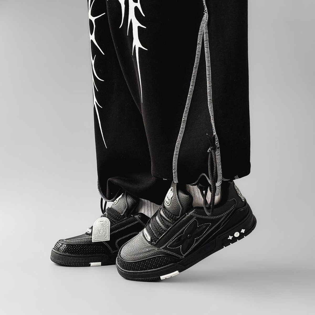Louis Vuitton Skate Black