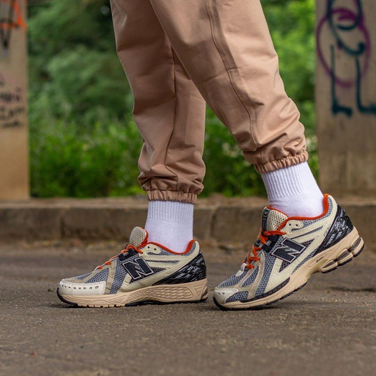 New Balance 1906 R
