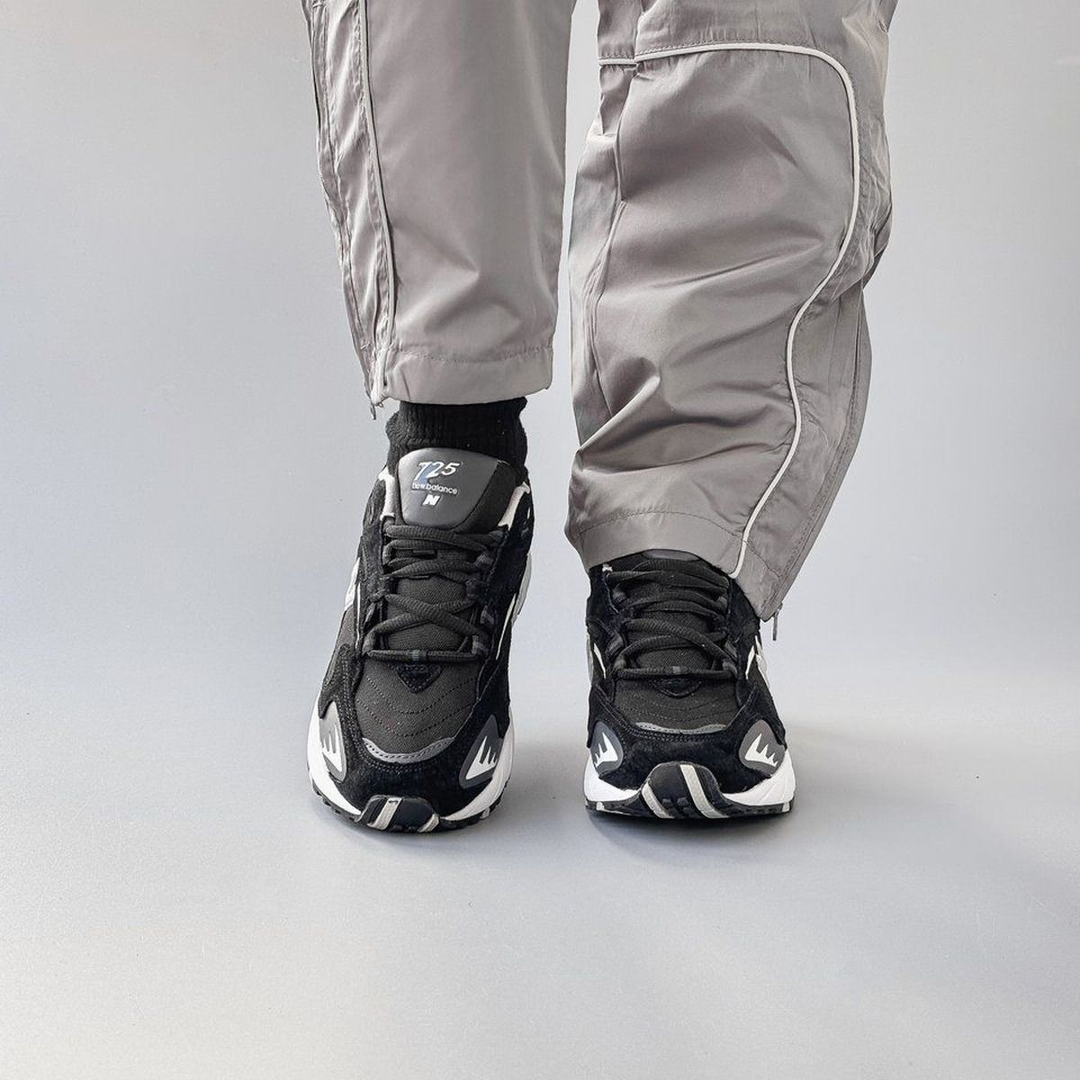New Balance 725