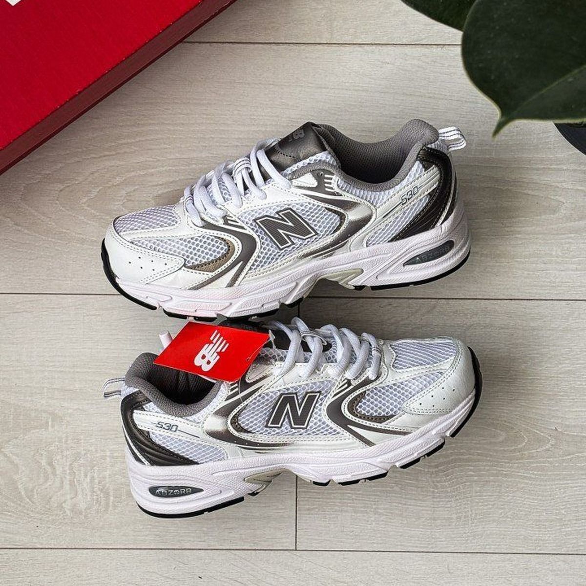 New Balance 530
