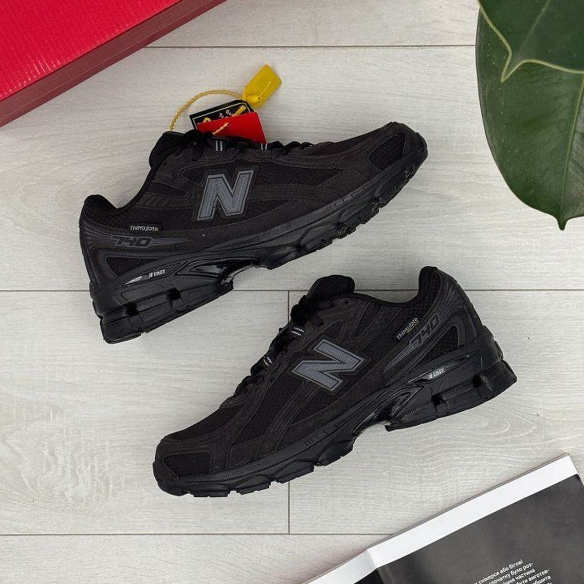 New Balance 740