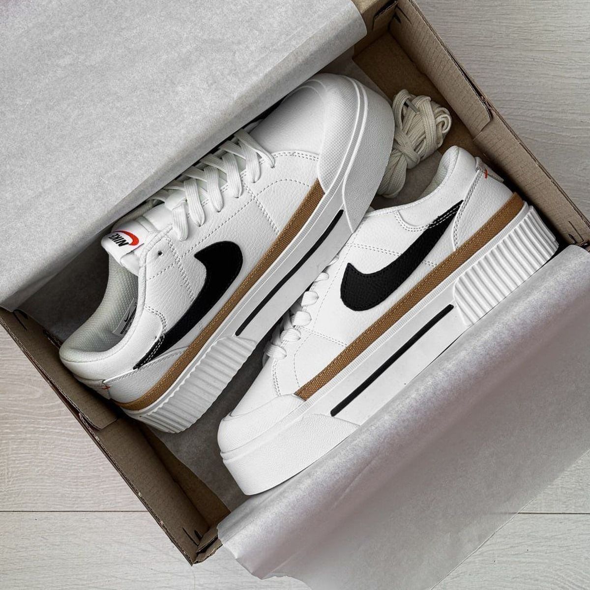 Nike Court Legacy Lift