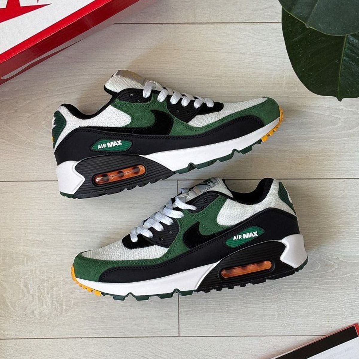 Nike Air Max 90