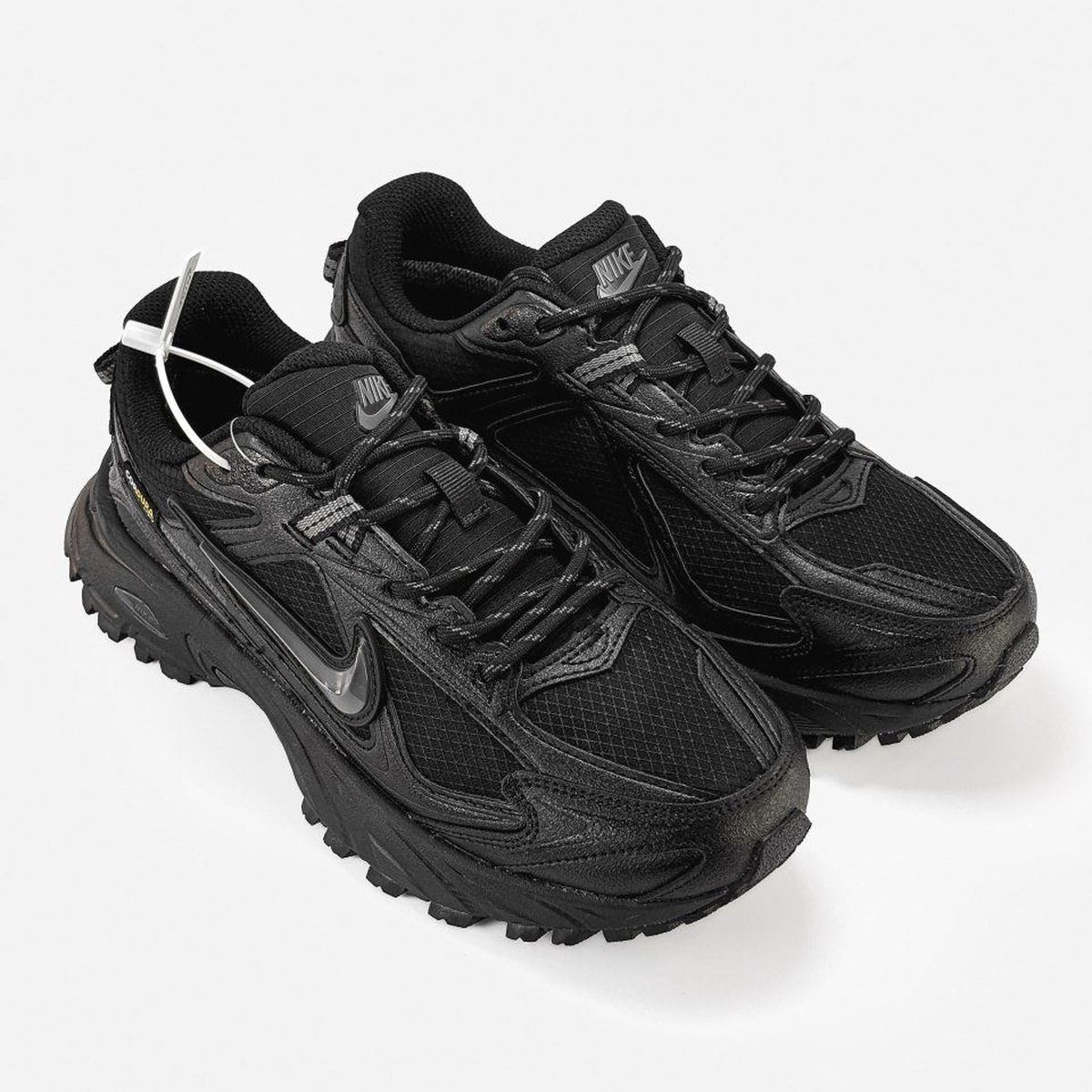 Nike Shox Cordura