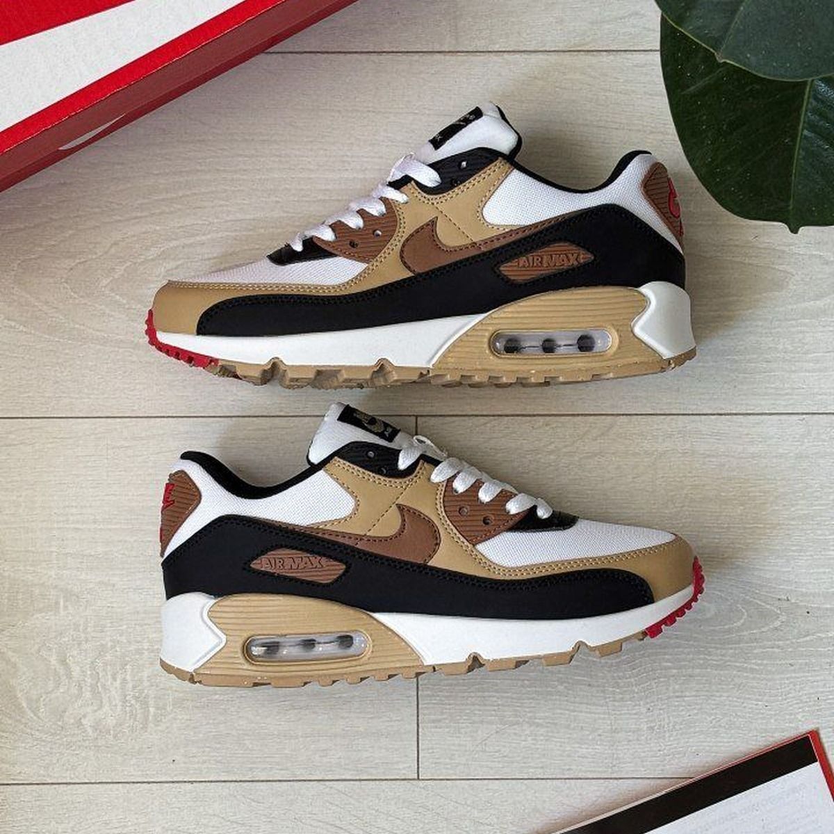 Nike Air Max 90