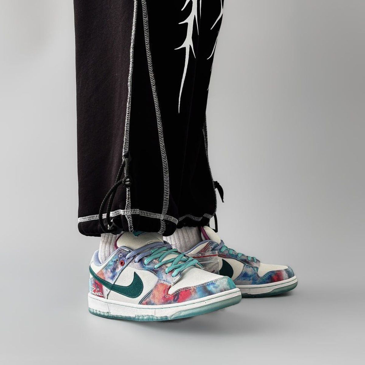 Futura x Nike SB Dunk Low